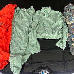 Champion outfit set, orange active pants, etc